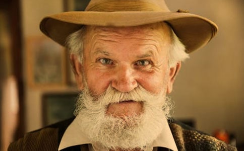 爺爺和我的小樹-課件設(shè)計